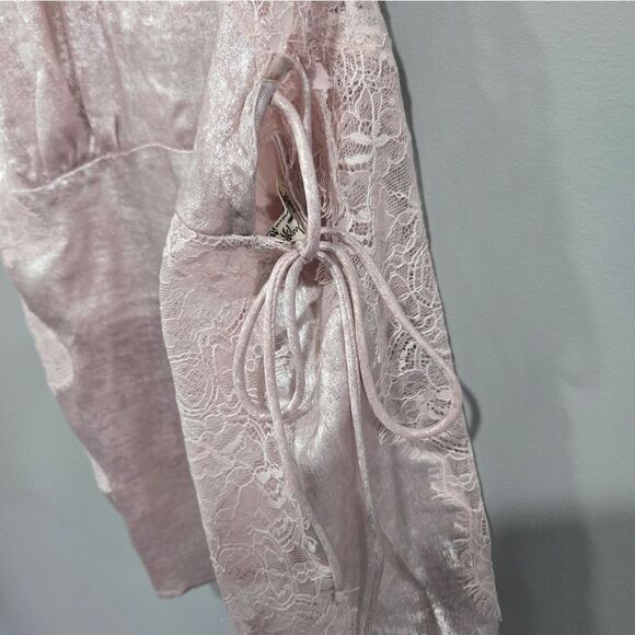 NWOT Light PINK OR Blush Intimately Free People Shimmer On Cami - Picture 8 of 11